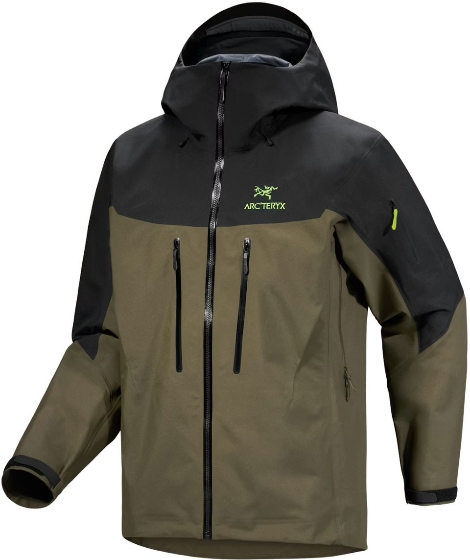 Arc'teryx Alpha vs Alpha SV: Which Gore-Tex Pro Shell?