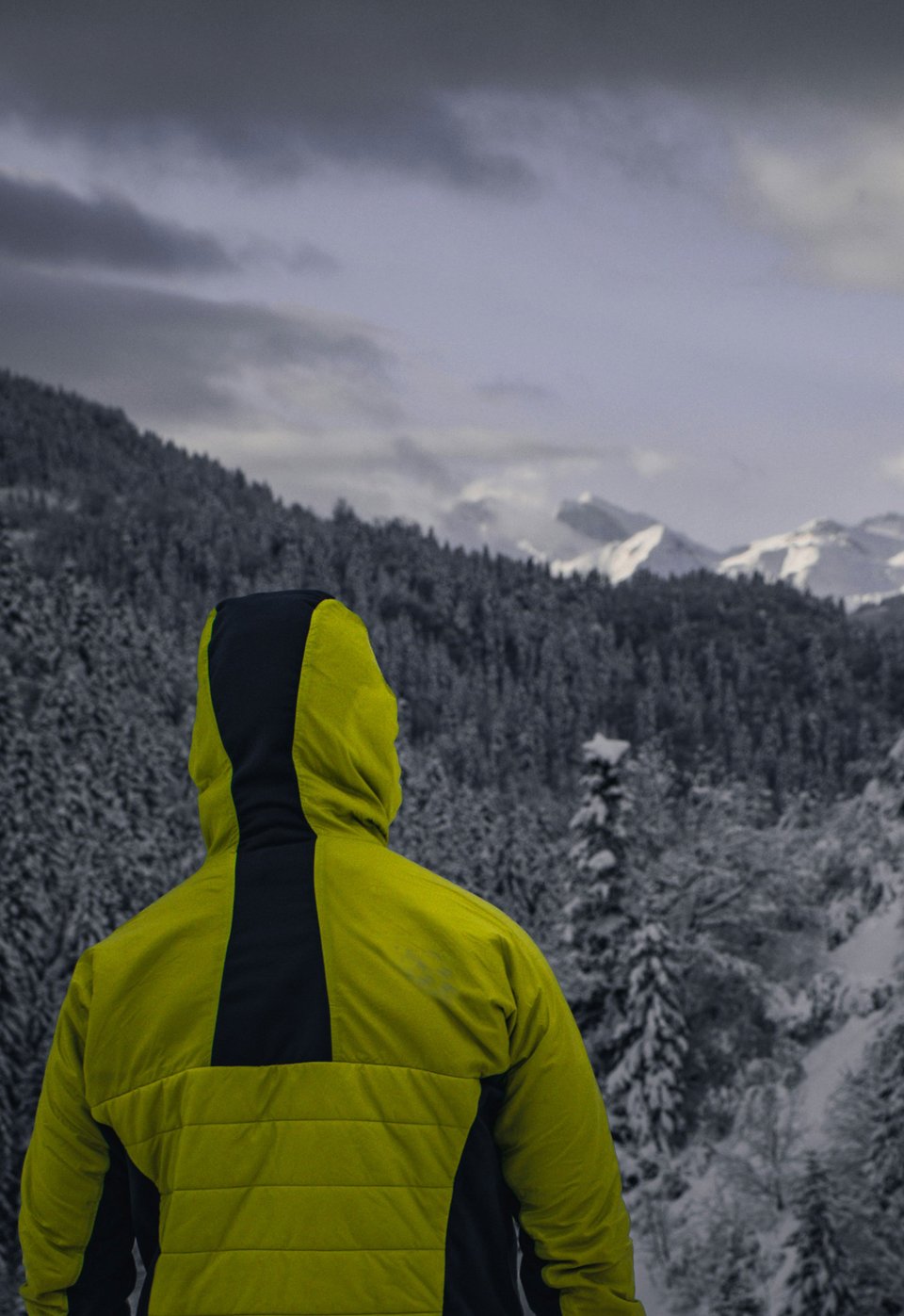 Best down jacket for extreme cold: choosing a jacket for -25C in Arctic Finland